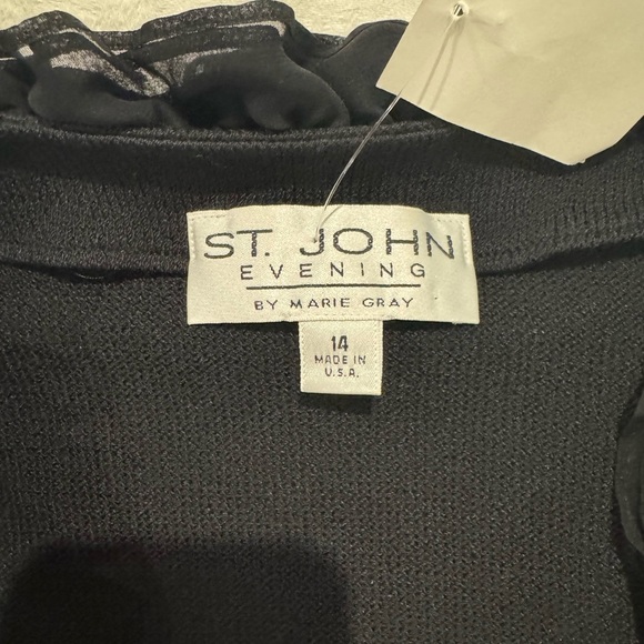 St. John Evening Essentials Black Santana Knit Silk Ruffle Detail Blazer 14 - Picture 6 of 10